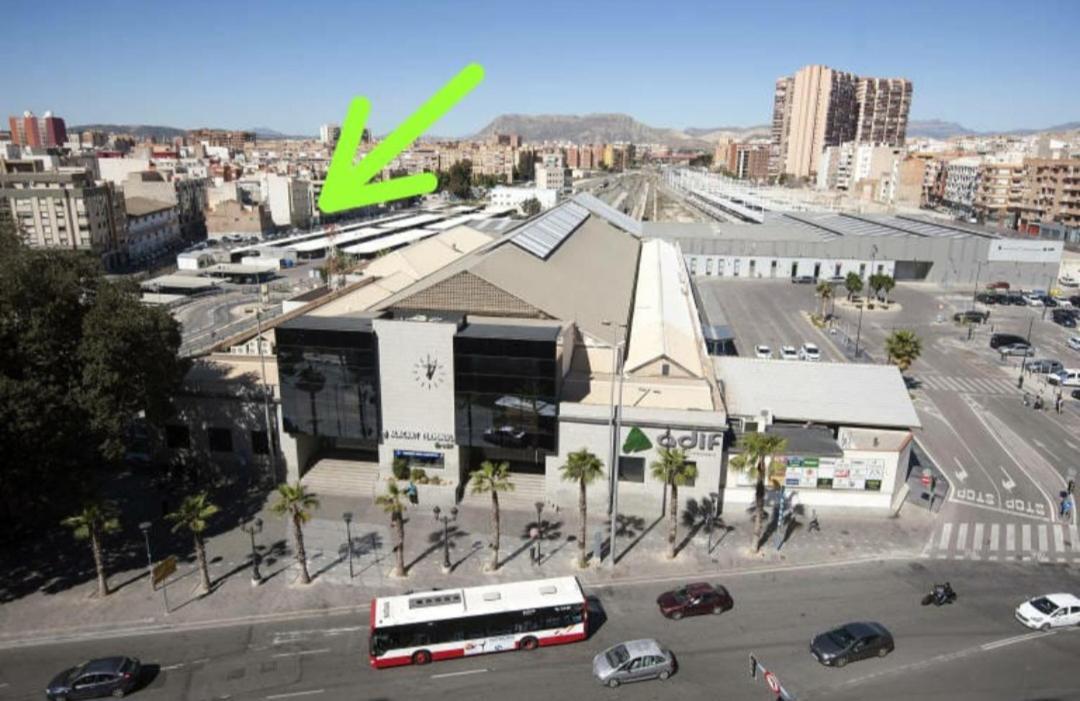 Super Estudio 2 "A Pasos De La Estacion Renfe" Alicante Exterior foto